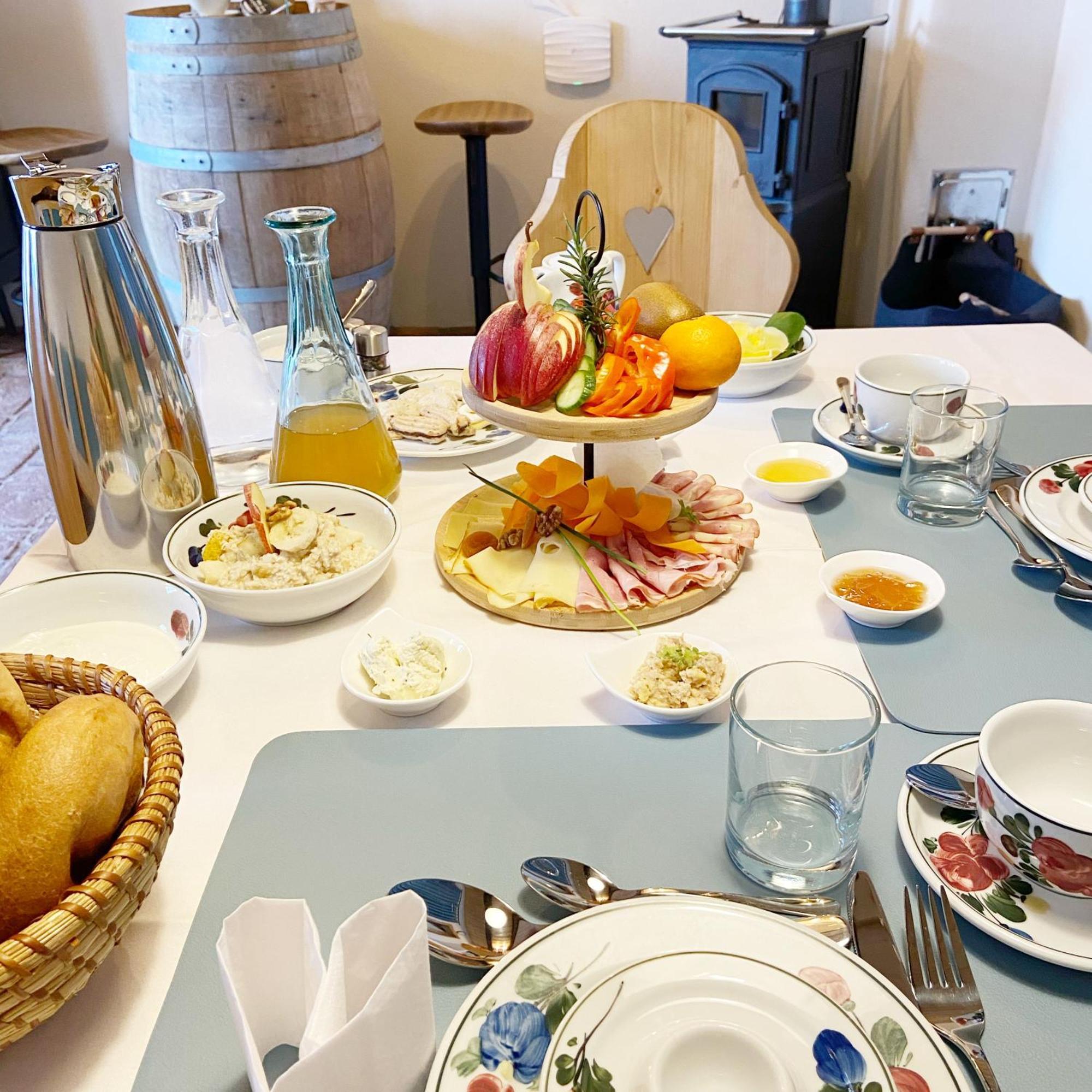 Kaeferberghof Im Burgenland, Komfortzimmer Mit Fruehstueck, Bed & Breakfast, Urlaub Am Bauernhof Eltendorf 外观 照片